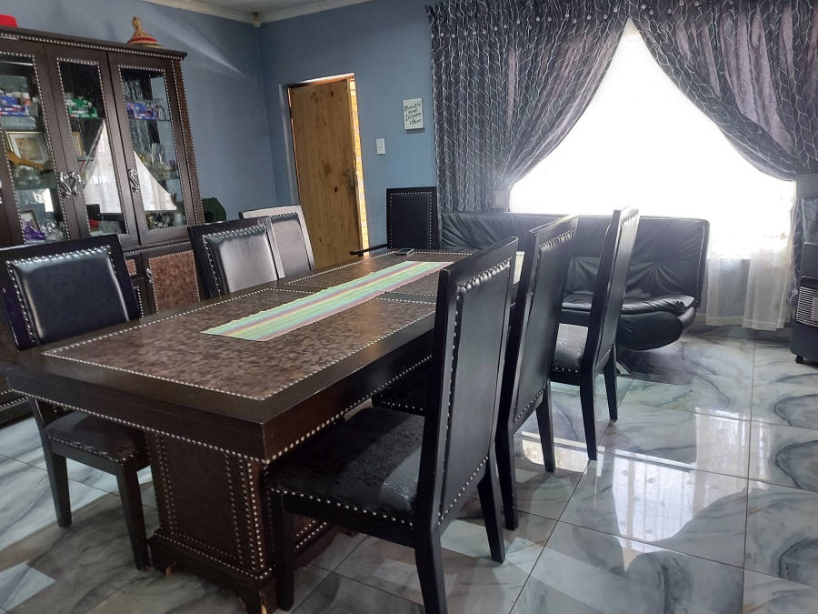 3 Bedroom Property for Sale in Oos Einde North West